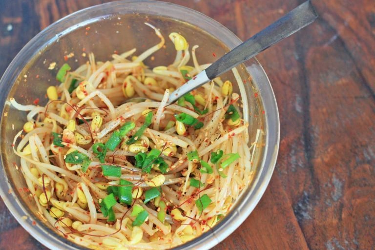 Khong Namool- Seasoned Soybean Sprouts