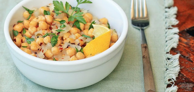 Greek Garbanzo Bean Salad