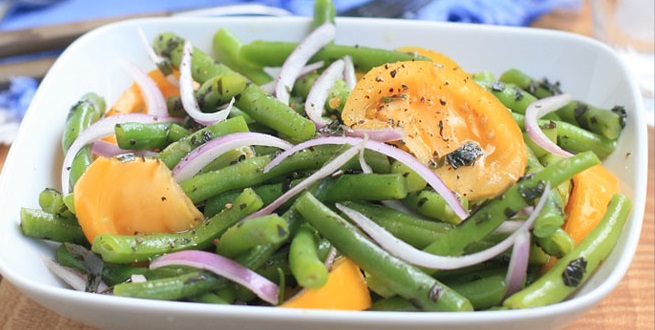 Green Bean and Heirloom Tomato Salad with Mint
