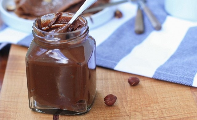 Homemade Nutella- Chocolate Hazelnut Spread