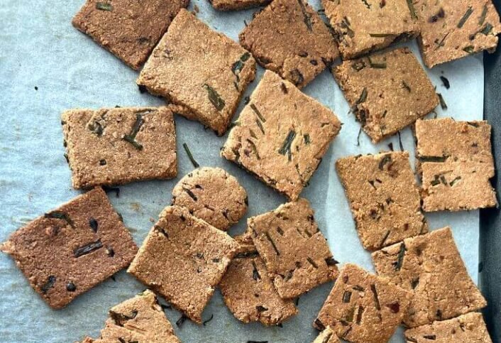 Cheddar Chives Crackers