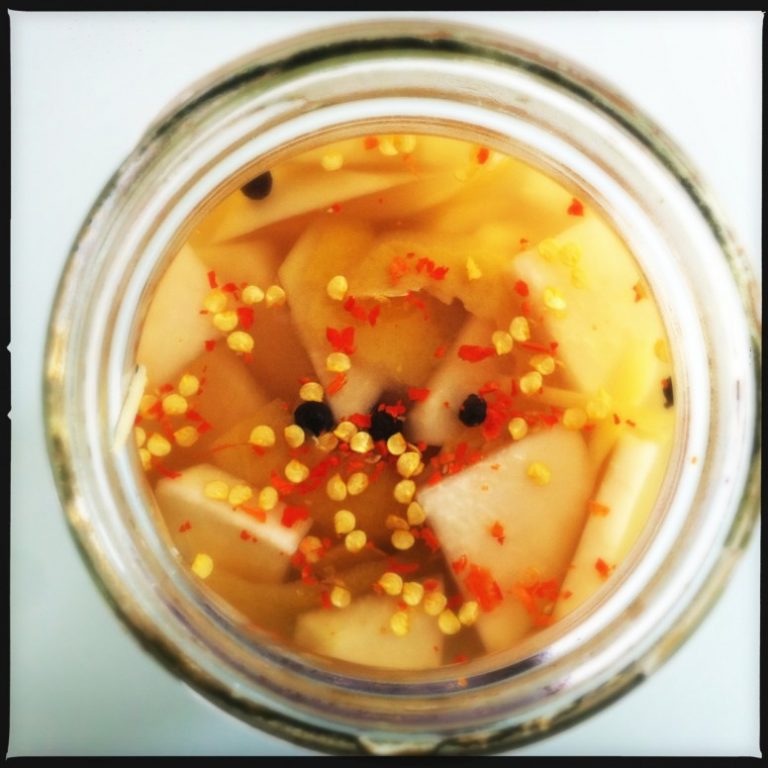 Quick Kohlrabi Pickles
