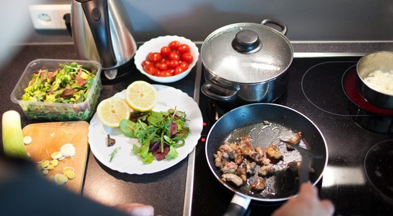 What Are The Best Cookware Materials?