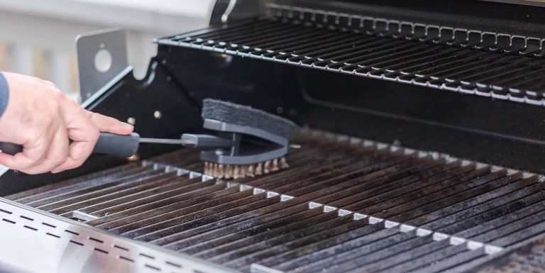 Different Ways To Clean A Grill (And How To Keep It That Way)