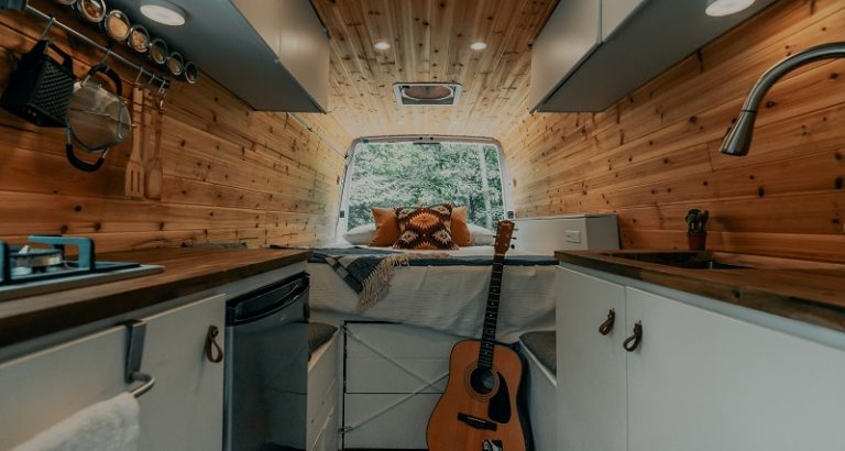 How To Bring Your Foodie Lifestyle to Off Grid Living