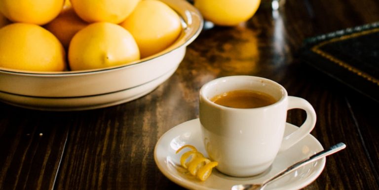 Espresso with Lemon