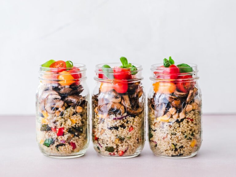 How to Overcome Food Anxiety Through Meal Prepping