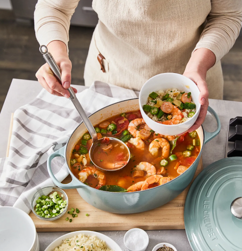 How Versatile Cookware Simplifies Home Cooking