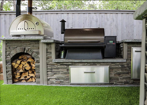 Backyard Cooking: The Best Outdoor Kitchen Additions